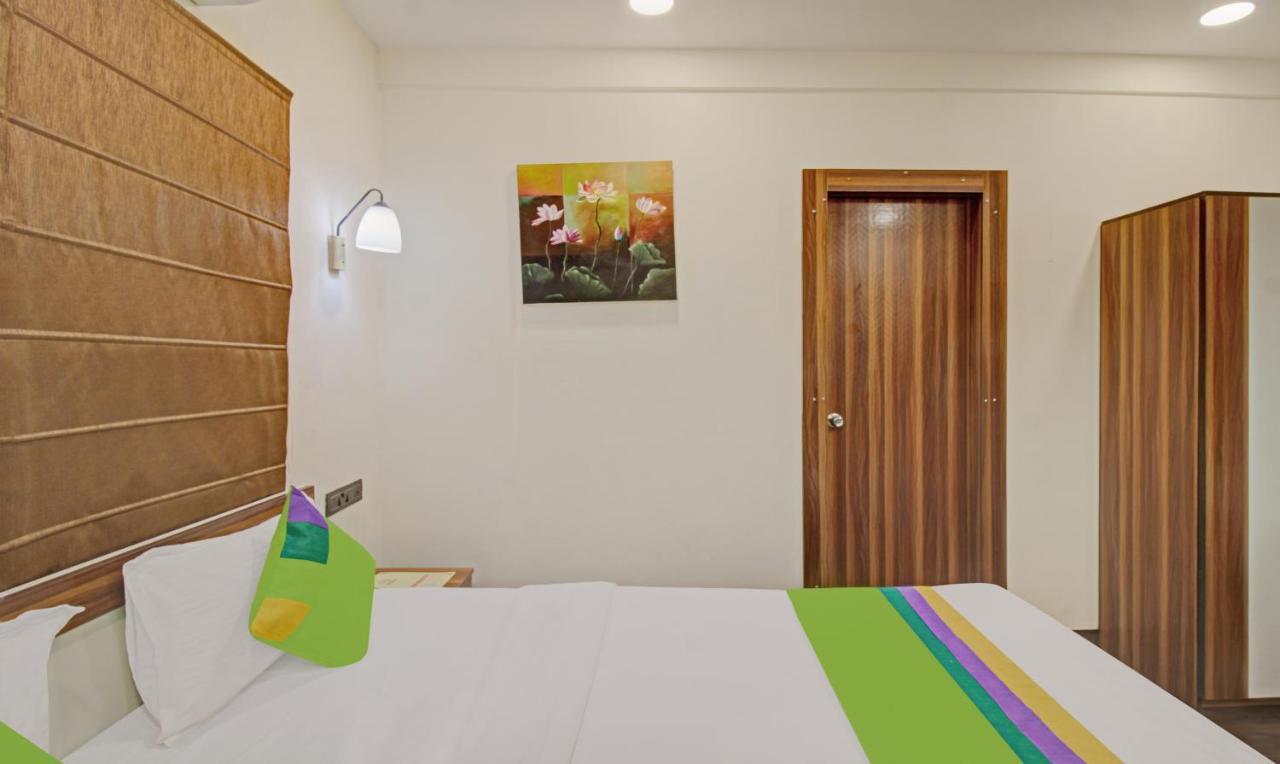 Treebo The Boss Hotel Rāipur Exterior foto